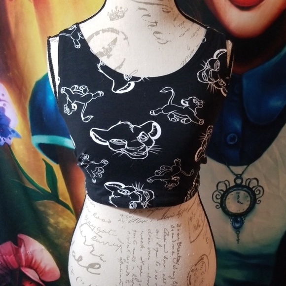 Hot Topic Tops - Lion King Crop Top Hot Topic Tops - Lion King Crop Top